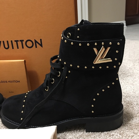 Authentic new Louis Vuitton boots size 6 (US). - Picture 2 of 4